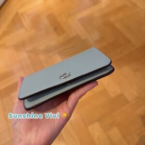 NWT Coach Essential Slim Card Case Wallet Leather CR990 in LIGHT BLUE